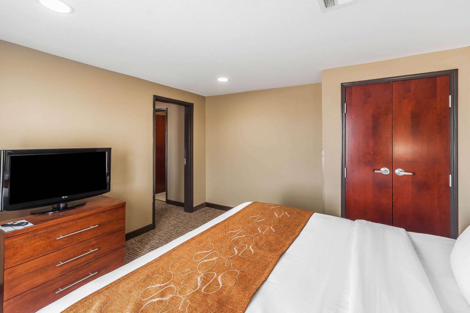 Comfort Suites Yukon - Sw Oklahoma City Ngoại thất bức ảnh